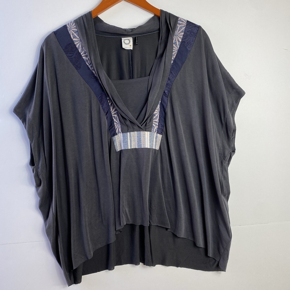 Anthropologie Women's Akemi Kin art deco swing top blue gray‎ size M